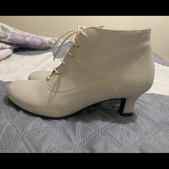 Array bone color kitten heel lace up bootie - Picture 2 of 5